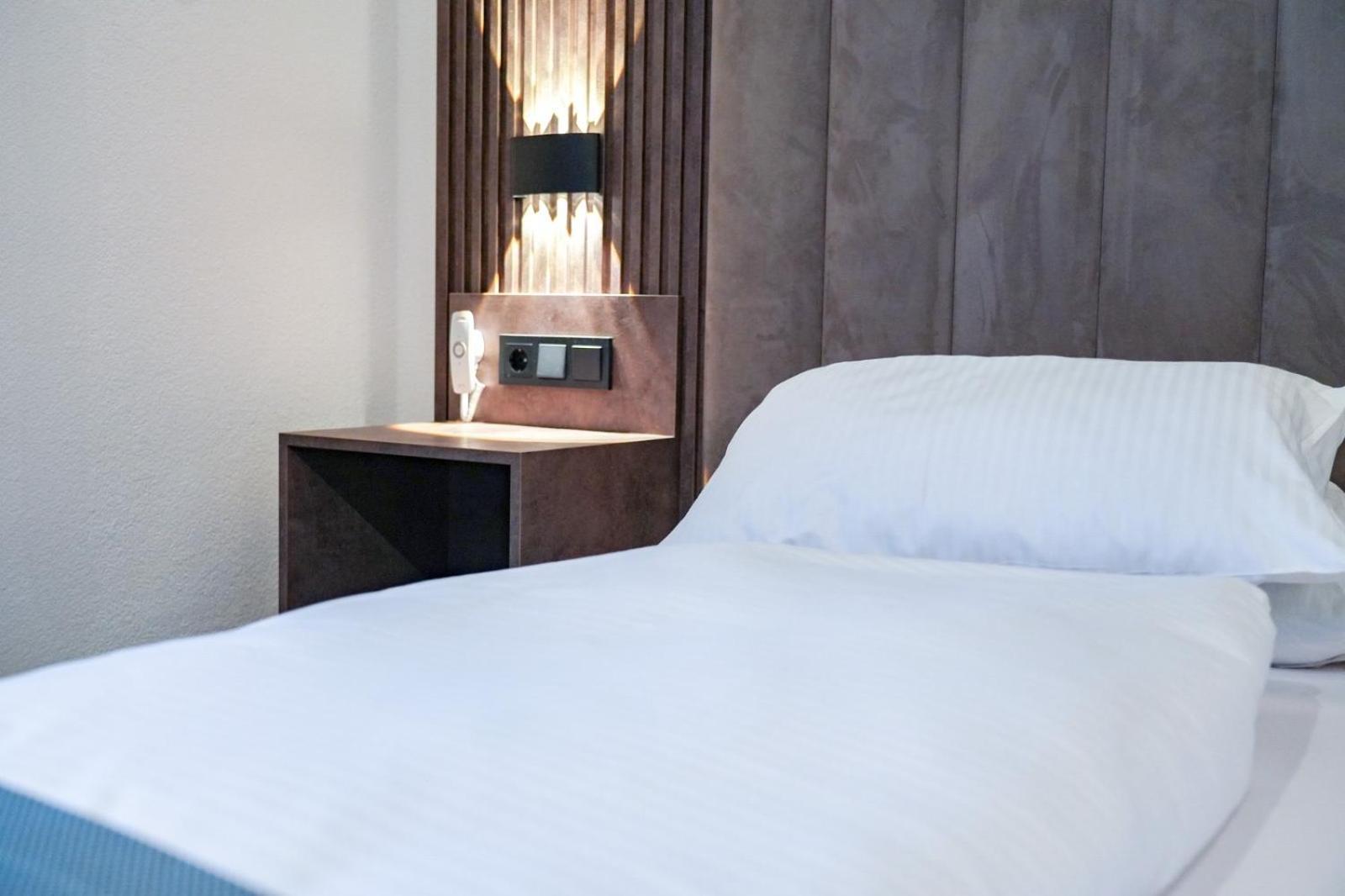 Jg Hotel Antoniergasse Memmingen Bagian luar foto